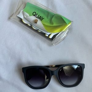 🌺 SOLD Quay Coffee Run Sunglasses